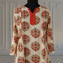 Load image into Gallery viewer, BAANI srt Pure Cotton, Block Printed Tunic Dress
