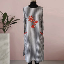 Load image into Gallery viewer, ELSA Cotton, Striped Kurta with Patch work Detail