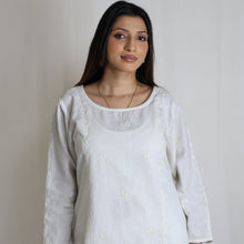 Load image into Gallery viewer, BEENA Hand Embroidery Cotton Flex Top