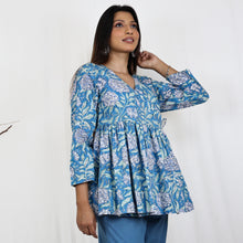 Load image into Gallery viewer, TAANYA Cotton Jaipuri Block Print Angrakha Wrap Top with Side Tie