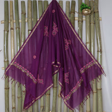 Load image into Gallery viewer, Chanderi Dupatta Hand Embroidery/ Chikankari with Jaali work