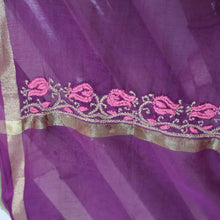 Load image into Gallery viewer, Chanderi Dupatta Hand Embroidery/ Chikankari with Jaali work