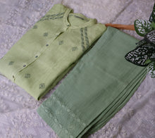 Load image into Gallery viewer, ALISHA Pure Linen Hand Embroidered Kurta with embroidered pant