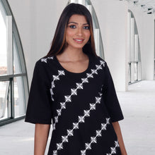 Load image into Gallery viewer, BHAMA Pure Cotton Hand Embroidered Chikankari Women&#39;s Kurta
