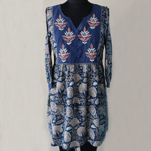 Load image into Gallery viewer, Megha Printed Pure Cotton Printed and Hand Embroidered Tunic/ Kurti
