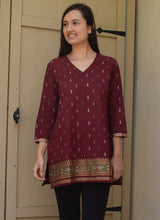 Load image into Gallery viewer, KRITIgold Block Printed Pure Cotton Tunic Top Kurti

