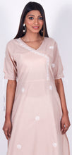 Load image into Gallery viewer, TINA 100% Cotton Hand Embroidered Chikankari Kurta with Key hole sleeves
