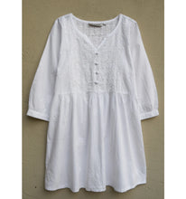 Load image into Gallery viewer, Megha Pure Cotton Hand Embroidered Tunic
