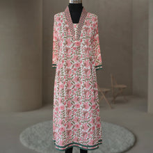 Load image into Gallery viewer, PALLAVI Block Printed Cotton Hand Embroidered Kurta
