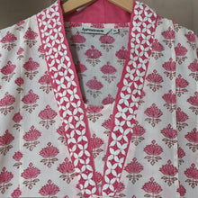 Load image into Gallery viewer, PALLAVI Block Printed Cotton Hand Embroidered Kurta
