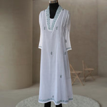 Load image into Gallery viewer, PALLAVI Cotton Mulmul Hand Embroidered Kurta
